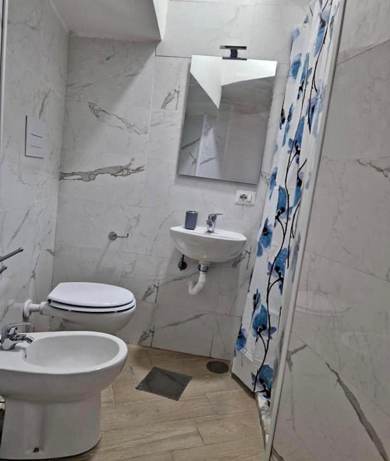 House Small Centro Storico Naples Exterior photo